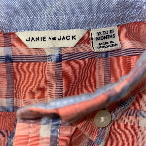 12-18M Short Sleeve Button Up - Picture 2 of 3